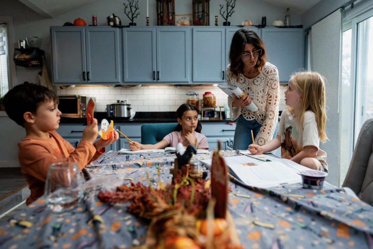 Homeschool lessons are given at the LoConti residence, Oct. 14, 2025, in Westlake, Ohio. © Andrew Dolph / USA TODAY NETWORK via Imagn Images